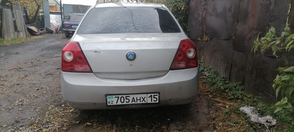 Продам Джили мк         .