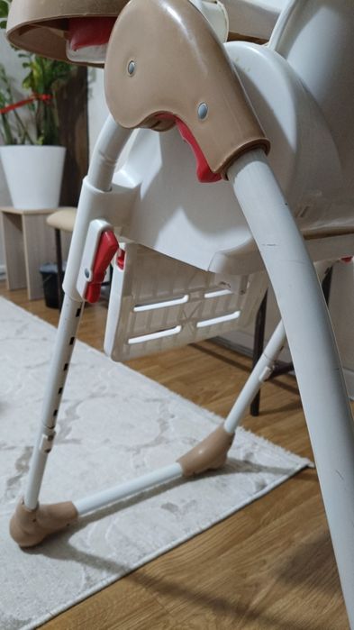 Продам стульчик для кормления