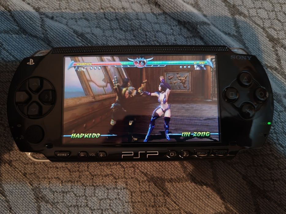 Продам PSP почти новый