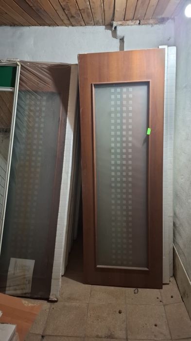 Продам двери межкомнатные