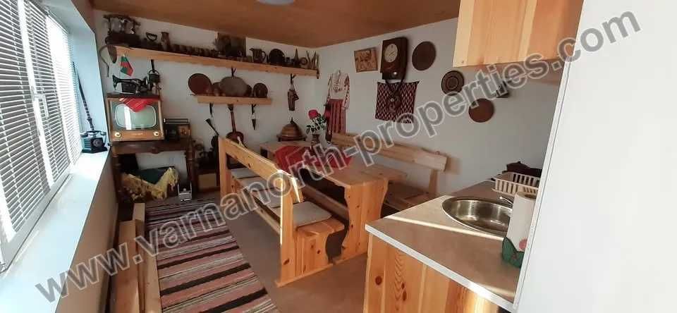 Имот в малко село близо до Каварна