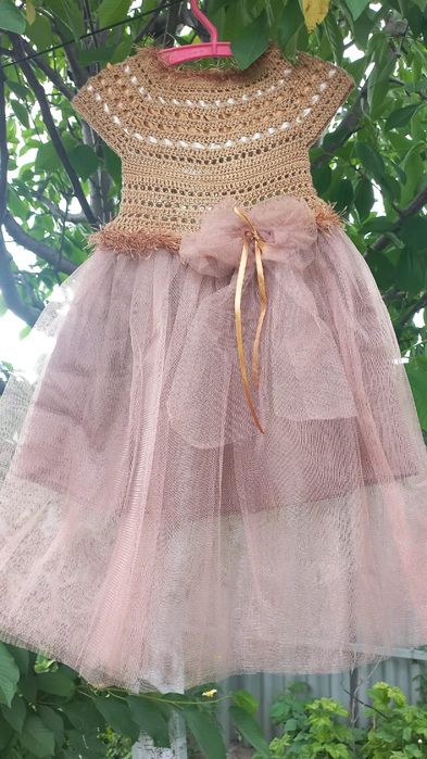 Продажа  костюмов.