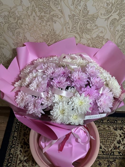 Өте әдемі және балғын гүл сатылады