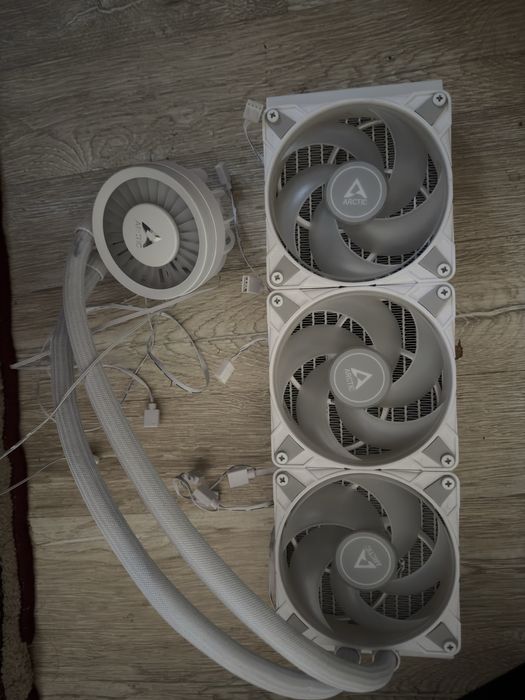 Arctic Liquid Freezer III 360mm White