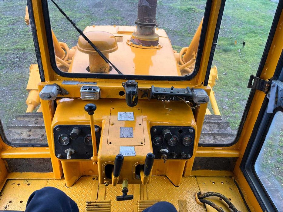 Vand sau inchiriez buldozer cu plug(trencher) pentru fibra optica