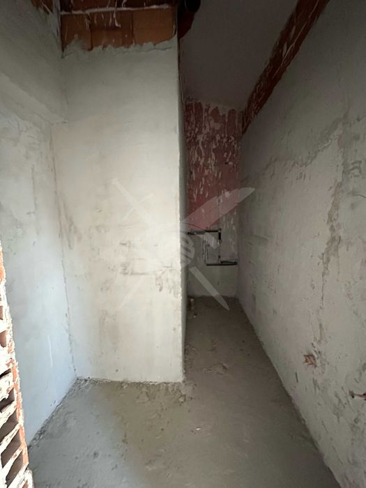 Продава се Многостаен апартамент в Пловдив, Център - 175 кв.м за 2000 €/кв.м - Снимка #2