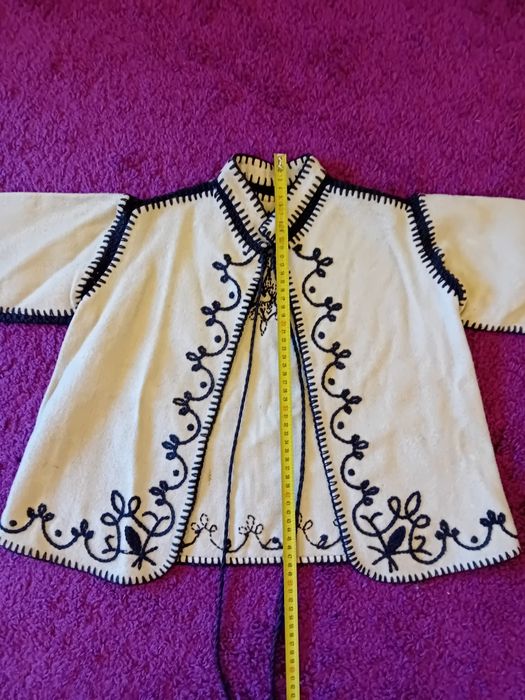 Veste camasi baticuri brau tricolor traditionale romanesti