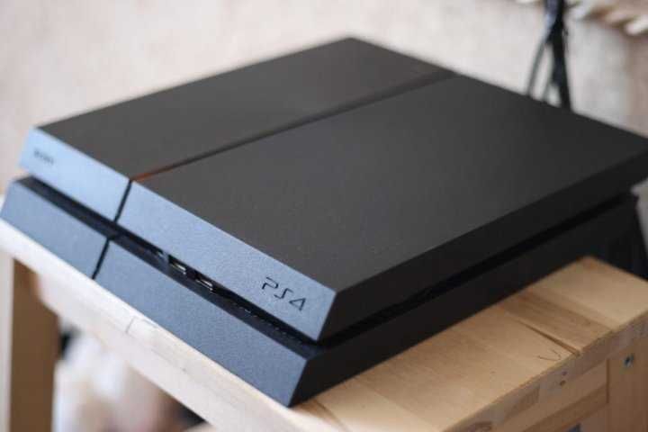 PS4 FAT 1TB 1-джойстик 4-игры на диске игр внутри бесплатных имеются