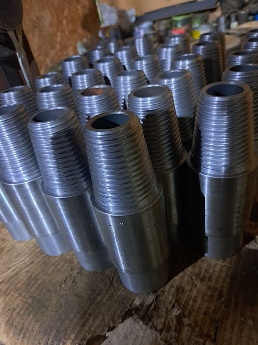 Mufe și prajini de foraj