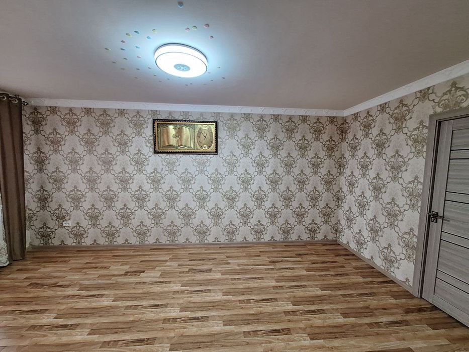 Квартира сотилади