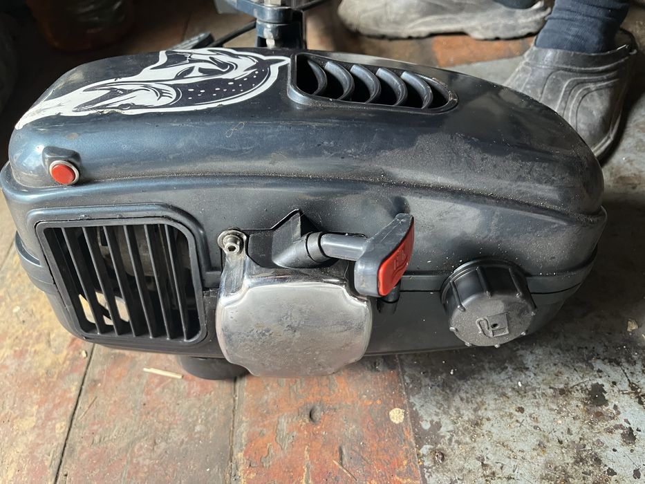 Мотор от лодки, небольшой