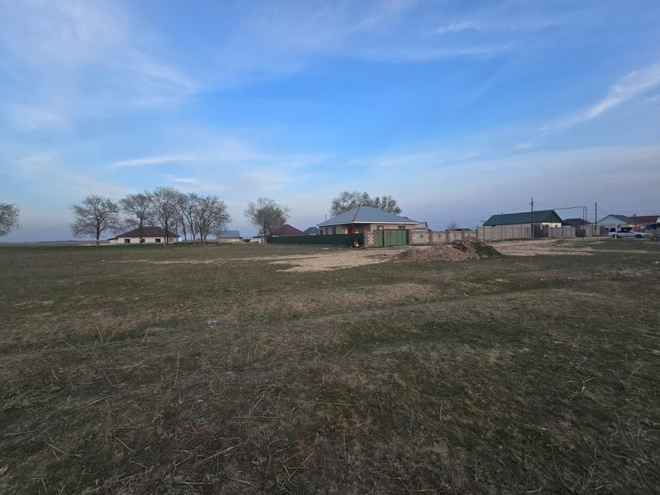 Участок в пригороде по выгодной цене