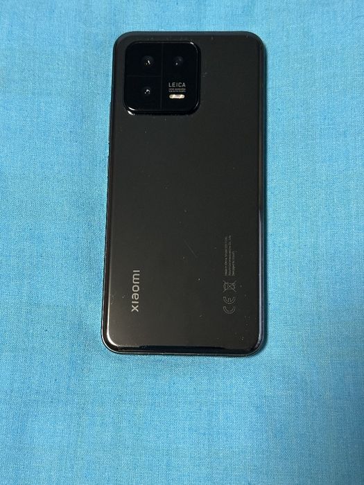 Продавам Xiaomi 13 /256/8+8 ram. Angroig 15. Отлично състояние.