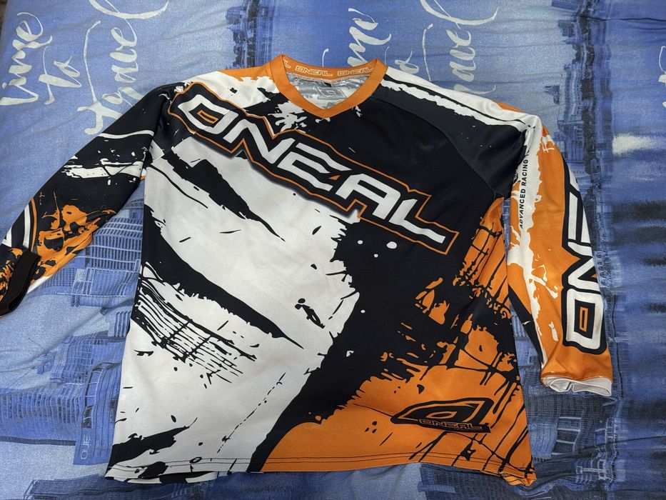 Продам мотоэкипировку