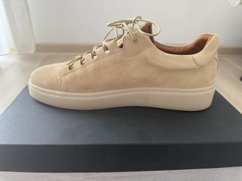 De Vanzare Tenesi Mussete Noi!