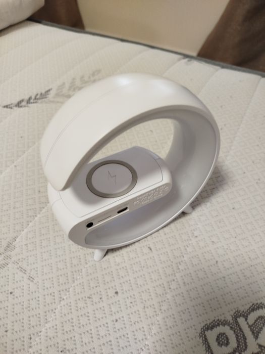 Bluetooth зарядна станция и колонка