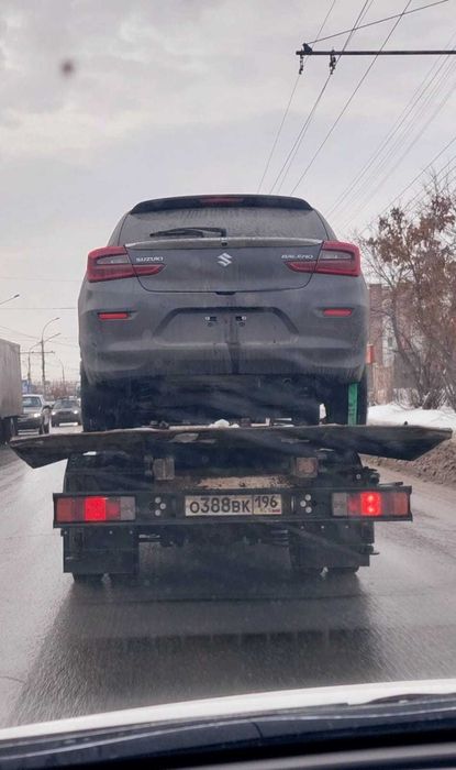 Продам Suzuki Baleno. Новая. Без пробега.