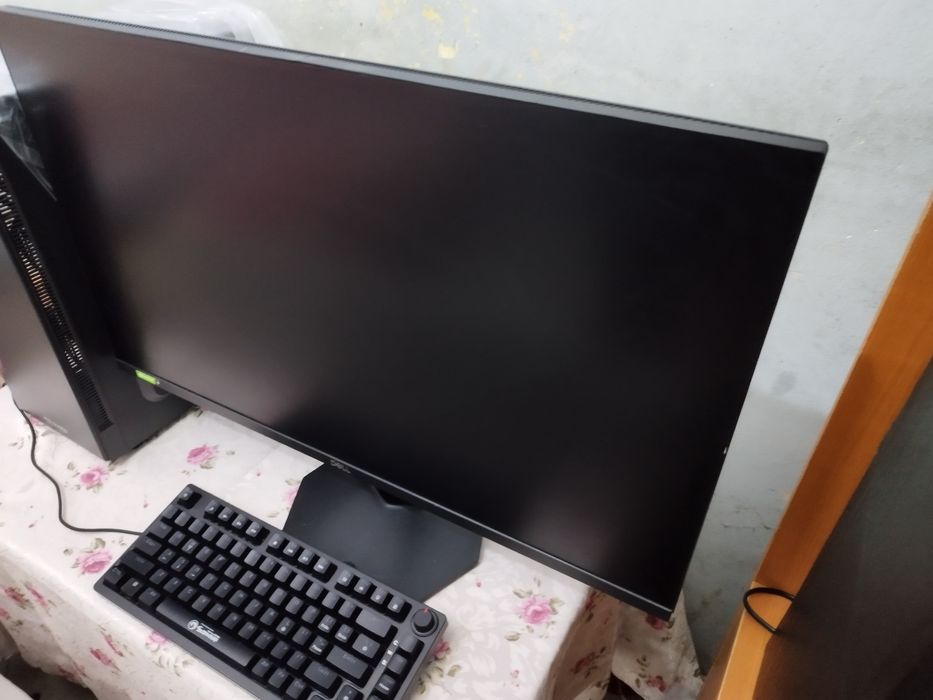Monitor Gaming Dell 27 165Hz folosit in garantie