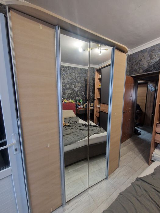 Продаю шкаф для одежды