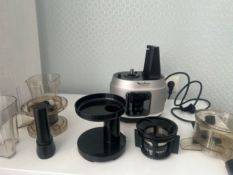 Продам в отличном состоянии соковыжималку.