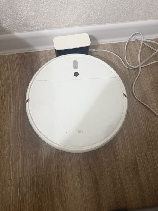 Робот-пылесос Xiaomi Mi Robot Vacuum-Mop белый