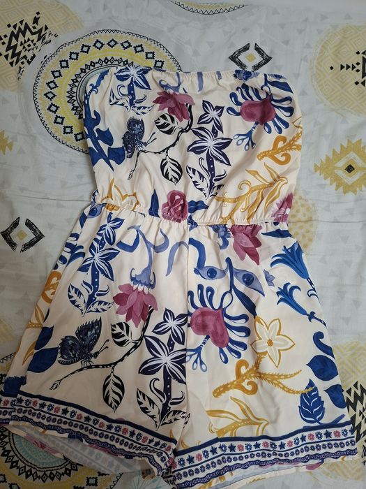 Неизползвани чисто нови дрехи