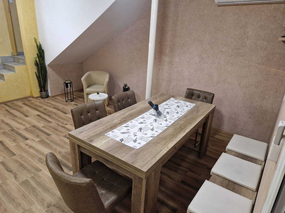 Къща под наем в Мездра (Роза 1)