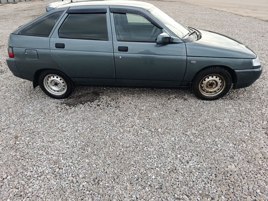 Продам ваз 211240