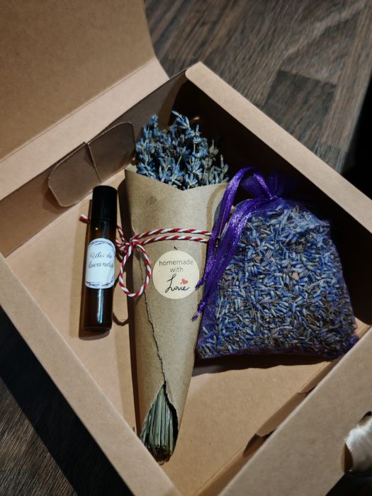 Seturi cadou martisor sau 8 martie