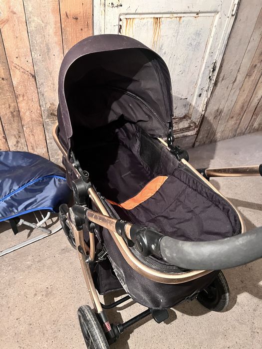 Продается коляска в отличном состоянии