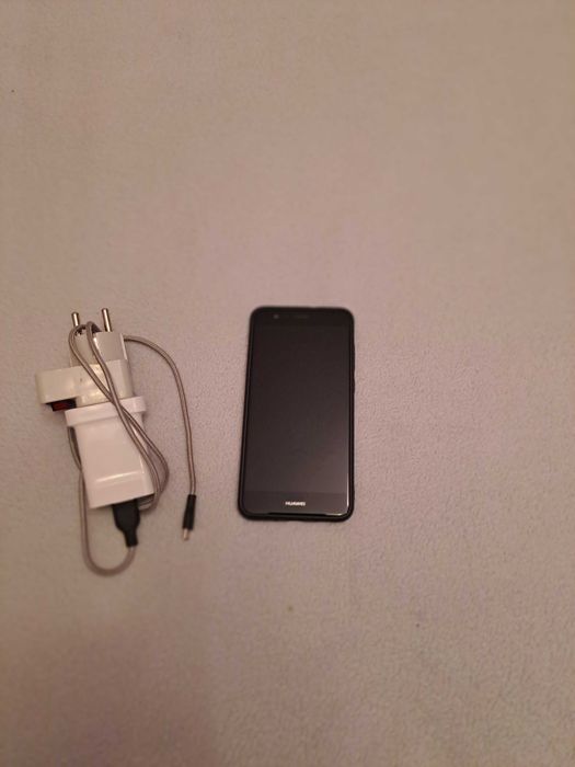 телефон huawei p10 lite .