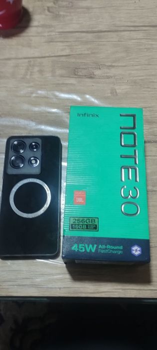 Infinix note30 16/256
