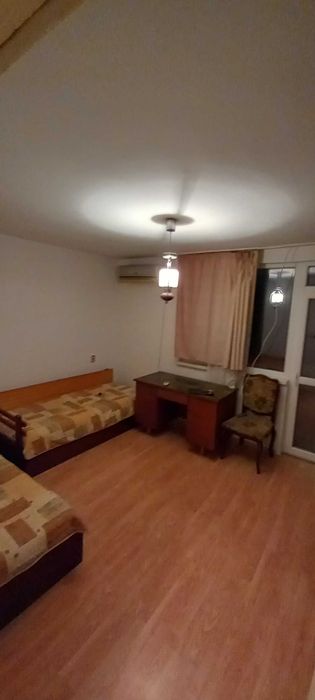 Дава се под наем Двустаен апартамент в Бургас, Лазур - 44 кв.м за 250 € - Снимка #2