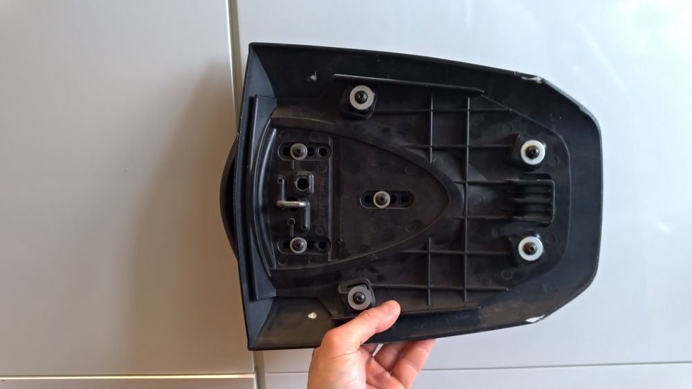 Honga Cbr600rr  капак седалка