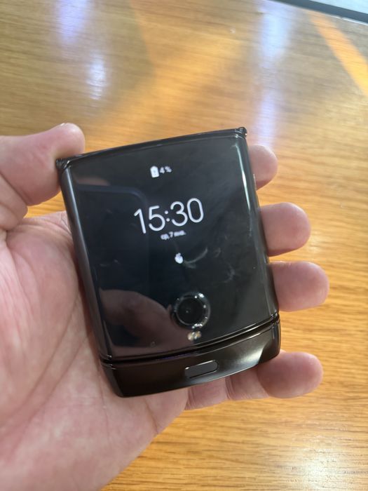 Motorolla Razr XT2000-2