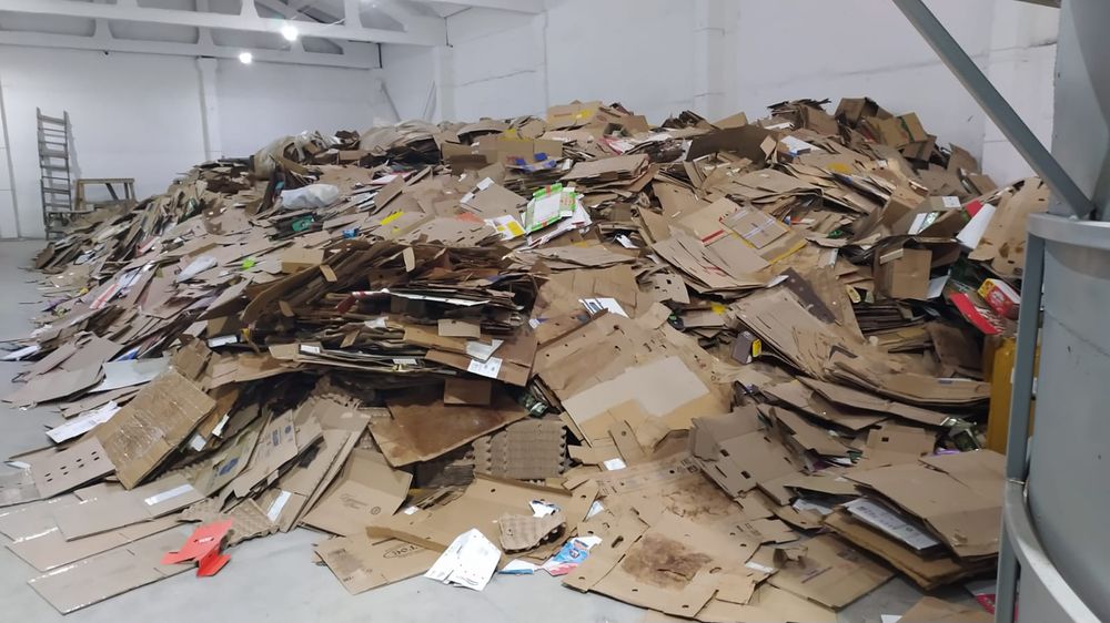 Макулатура принимаем!