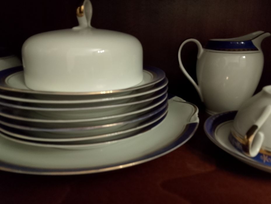 Продам чайный сервиз . ГДР