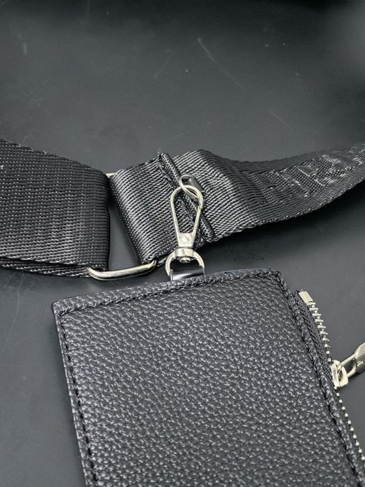 Чанта тип плик 2026