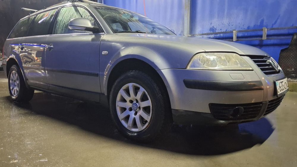 Volksvagen  Passat  B5