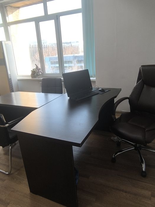 Продам набор мебели руководителя