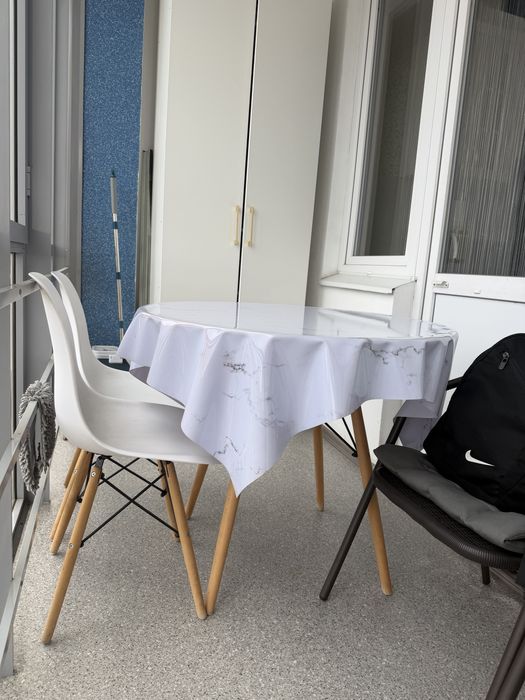 Продается б/у стол размер 90х60