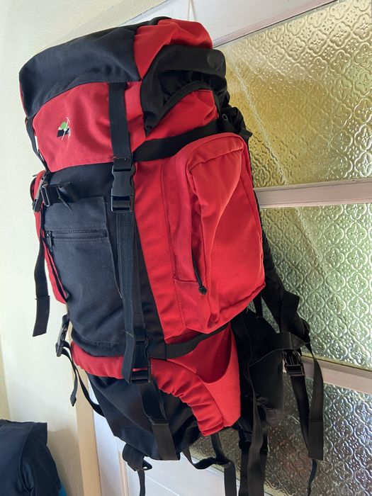 Vând rucsac 78l trekking/speo…(Rezervat)