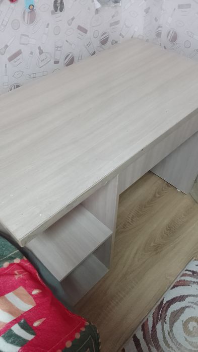 Продам стол письменный