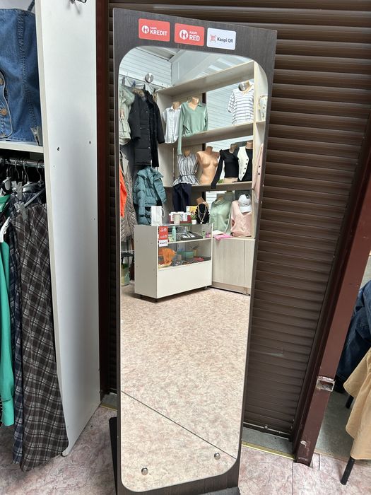 Продам манекены, плечики, зеркало