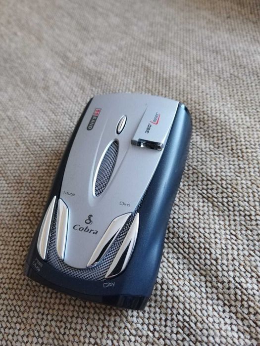Detector radar Cobra XRS-9400 Laser 11 Band Functional