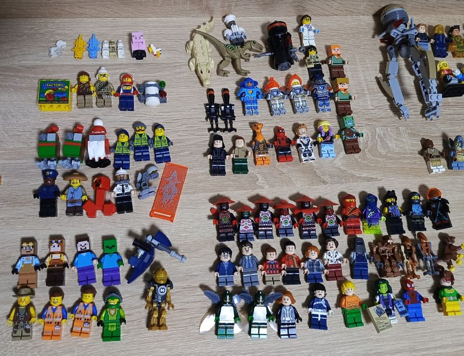 Lego minifigures