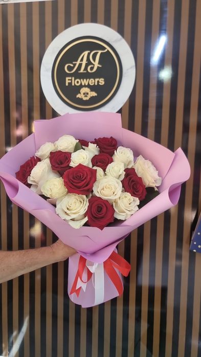 Доставка цветов самые низкие цены в городе,