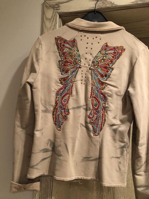 Дамски дрехи, якета