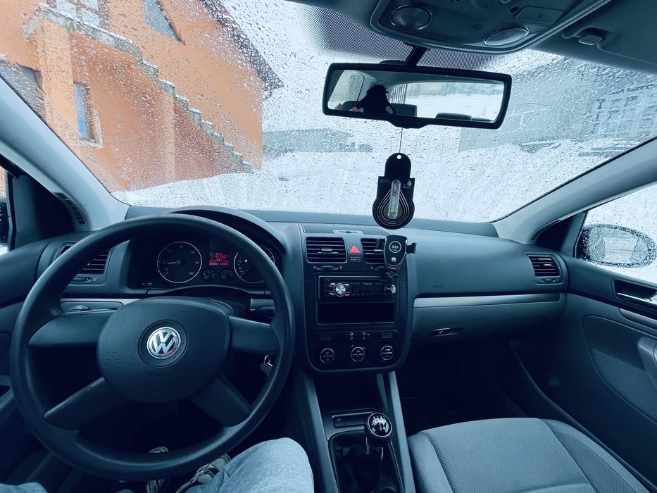 Vând Vw Golf 5  1.9 Diesel