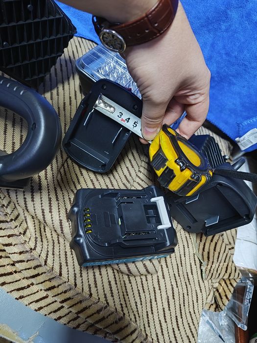 Фонари под аккумулятор Makita разные